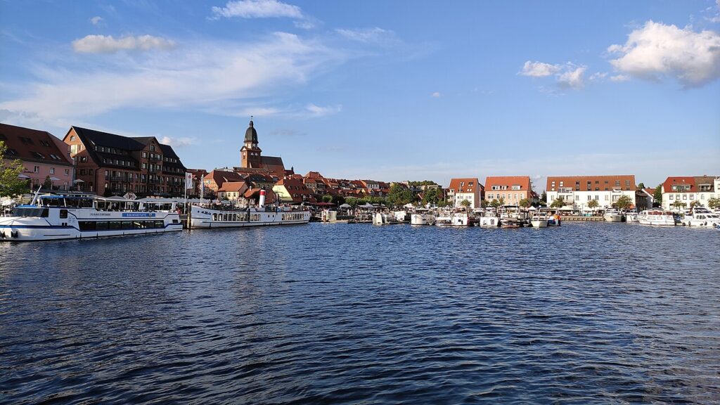 Stadthafen in Waren/Müritz Nachhilfe in Waren an der Müritz